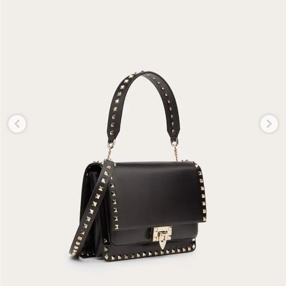 🔥 RARE Valentino Rockstud shoulder / crossbody bag in black & gold hardware - Picture 3 of 17